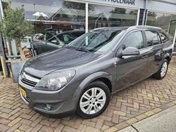 Grijs Gebruikt 2010 Opel Astra Cosmo Stationwagen | € 4.750 (Duur)