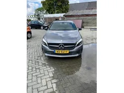 Grijs Gebruikt 2017 Mercedes A180 Edition Hatchback | € 12.950 (Eerlijke prijs)