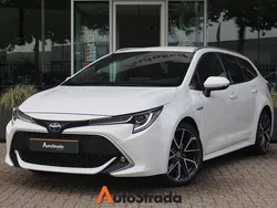 Wit Gebruikt 2021 Toyota Corolla Executive Stationwagen | € 22.900 (Goede deal)