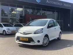 Wit Gebruikt 2014 Toyota Aygo Hatchback | € 3.450 (Goede deal)