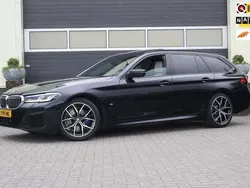 Zwart Gebruikt 2020 BMW 530 Executive Stationwagen | € 34.900 (Eerlijke prijs)