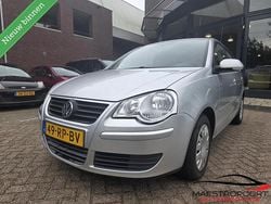 Grijs Gebruikt 2005 VW Polo Comfortline Hatchback | € 3.350 (Eerlijke prijs)