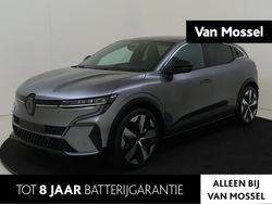 Gris schiste kqg Gebruikt 2025 Renault Mégane Komfort Hatchback | € 41.940