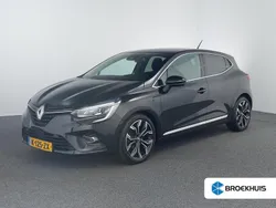 Zwart Gebruikt 2019 Renault Clio IV Intens Hatchback | € 12.395 (Eerlijke prijs)