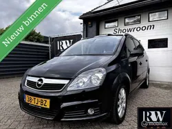 Zwart Gebruikt 2006 Opel Zafira Cosmo MPV | € 1.695 (Eerlijke prijs)