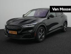 Gebruikt 2023 Ford Mustang Mach-E SUV | € 32.845 (Super prijs)