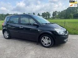 Zwart Gebruikt 2008 Renault Scénic II MPV | € 2.750 (Iets duurder)
