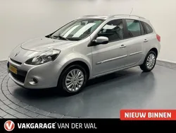 Grijs Gebruikt 2012 Renault Clio GrandTour Collection Stationwagen | € 3.750 (Iets duurder)