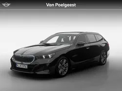 Zwart, metallic lak Nieuw 2025 BMW 530e M Sport Stationwagen | € 87.387 (Goede deal)
