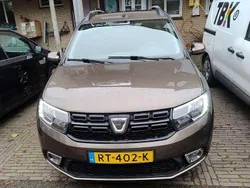 Bruin Gebruikt 2018 Dacia Logan Lauréate Sedan | € 5.999