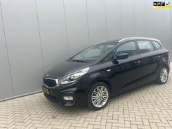 Zwart (metallic) Gebruikt 2017 Kia Carens First Edition MPV | € 8.950 (Super prijs)