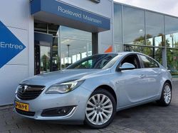 Grijs Gebruikt 2015 Opel Insignia Edition+ Hatchback | € 10.950 (Eerlijke prijs)