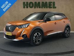 Oranje Gebruikt 2020 Peugeot 2008 Premium SUV | € 19.750 (Eerlijke prijs)