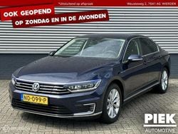 Blauw Gebruikt 2016 VW Passat Highline Sedan | € 9.999 (Eerlijke prijs)
