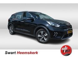 Zwart Gebruikt 2022 Kia Niro SUV | € 25.250 (Eerlijke prijs)