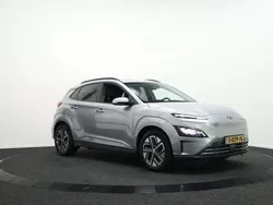Grijs Gebruikt 2023 Hyundai Kona Premium SUV | € 31.950 (Duur)
