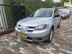 Grijs Gebruikt 2003 Mitsubishi Outlander Comfort Edition SUV | € 2.850 (Eerlijke prijs)