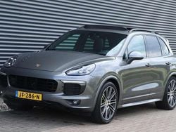 Grijs, metallic lak Gebruikt 2015 Porsche Cayenne Sport SUV | € 37.900 (Eerlijke prijs)