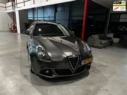 Grijs Gebruikt 2013 Alfa Romeo Giulietta Distinctive Hatchback | € 6.999