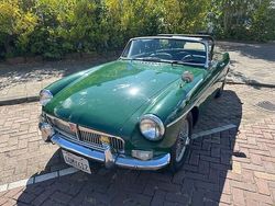 Groen Gebruikt 1968 MG B | € 9.900