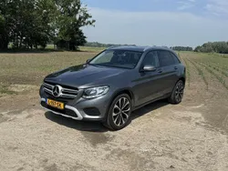 Grijs Gebruikt 2017 Mercedes GLC250 Prestige Stationwagen | € 26.950 (Eerlijke prijs)