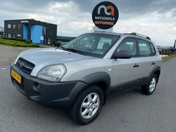 Grijs, metallic lak Gebruikt 2005 Hyundai Tucson Active SUV | € 2.199 (Eerlijke prijs)