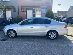 Grijs Gebruikt 2011 VW Passat Comfortline Sedan | € 7.400 (Goede deal)
