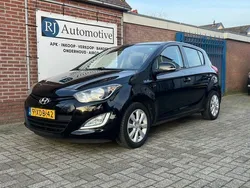 Zwart Gebruikt 2014 Hyundai i20 Hatchback | € 4.650 (Eerlijke prijs)