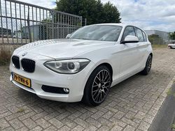 Wit Gebruikt 2012 BMW 116 Hatchback | € 7.750 (Eerlijke prijs)