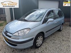 Blauw Gebruikt 2006 Peugeot 807 MPV | € 2.950
