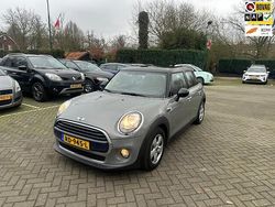 Grijs Gebruikt 2017 Mini Cooper Business Hatchback | € 9.950 (Super prijs)