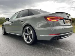 Grijs Gebruikt 2018 Audi A4 Sedan | € 24.999 (Duur)