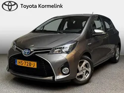 Grijs Gebruikt 2016 Toyota Yaris Trend Hatchback | € 15.750 (Eerlijke prijs)