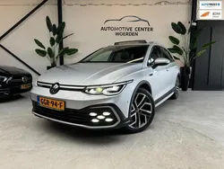 Grijs Gebruikt 2021 VW Golf Alltrack Business Stationwagen | € 20.499