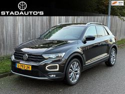 Zwart Gebruikt 2019 VW T-Roc Business SUV | € 17.999 (Goede deal)