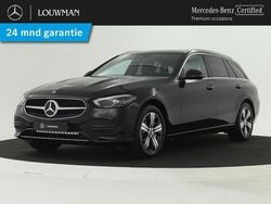 197 obsidian black (donker zwart metallic) Gebruikt 2024 Mercedes 300 AMG line Stationwagen | € 46.945 (Goede deal)