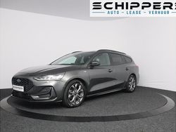 Grijs Gebruikt 2024 Ford Focus ST-Line Stationwagen | € 23.900 (Eerlijke prijs)