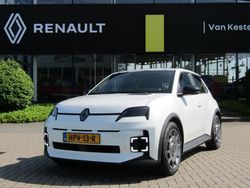 Wit Gebruikt 2025 Renault R5 Night&Day Hatchback | € 27.190 (Duur)