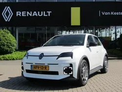 Wit Nieuw 2025 Renault R5 Night&Day Hatchback | € 28.940