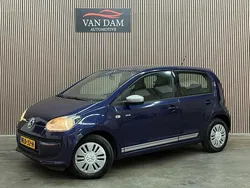 Blauw, metallic lak Gebruikt 2015 VW up! high up! Hatchback | € 6.400 (Eerlijke prijs)