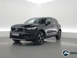 Zwart Gebruikt 2021 Volvo XC40 Inscription SUV | € 34.900 (Eerlijke prijs)