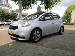 Grijs Gebruikt 2015 Kia Venga Hatchback | € 10.985 (Eerlijke prijs)