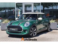 Groen, metallic lak Gebruikt 2019 Mini Cooper Hatchback | € 21.700 (Iets duurder)