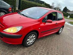 Rood Gebruikt 2002 Peugeot 307 Sedan | € 650 (Super prijs)