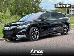 Zwart Gebruikt 2025 VW ID.7 Pro Stationwagen | € 52.950 (Eerlijke prijs)