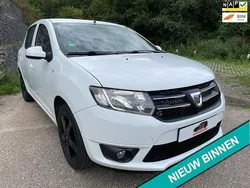 Wit Gebruikt 2014 Dacia Sandero Lauréate Hatchback | € 5.750 (Goede deal)