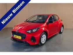 Rood Gebruikt 2024 Mazda 2 Prime-Line Hatchback | € 22.450 (Goede deal)