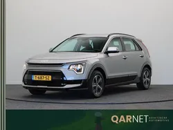 Grijs, metallic lak Gebruikt 2023 Kia Niro SUV | € 29.945 (Goede deal)