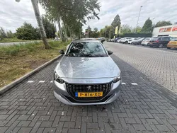 Grijs Gebruikt 2022 Peugeot 208 Allure Hatchback | € 20.000 (Eerlijke prijs)