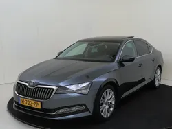 Grijs Gebruikt 2020 Skoda Superb Business Line Hatchback | € 26.950 (Goede deal)
